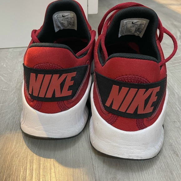 Nike Metcon- training shoes- M 8- Women 9.5 - Picture 4 of 8